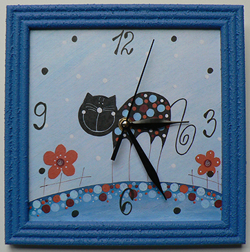 hodiny-na-zed-modra-kocka