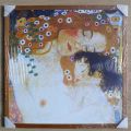 Gustav Klimt - Obrazy - Tři věky (detail matka a dítě)